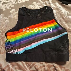 With Black Textured Sports Bra